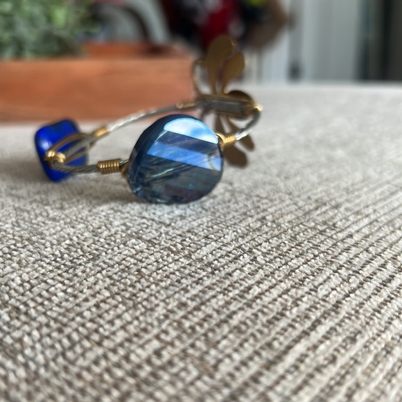 ‘Bee’ silver and gold tone bracelet with blue stone and blue glass - Picture 2 of 5